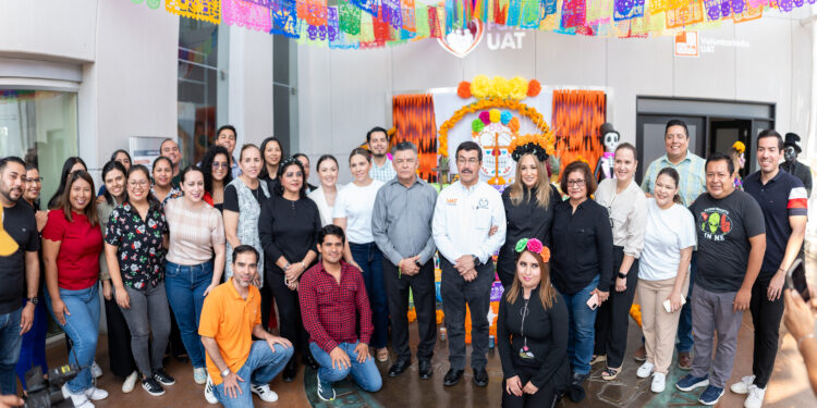 Fomenta la UAT tradiciones del Día de Muertos