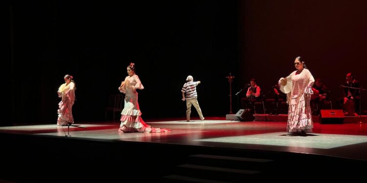 Noche de flamenco y boleros en el Festival Internacional de la Costa del Seno Mexicano