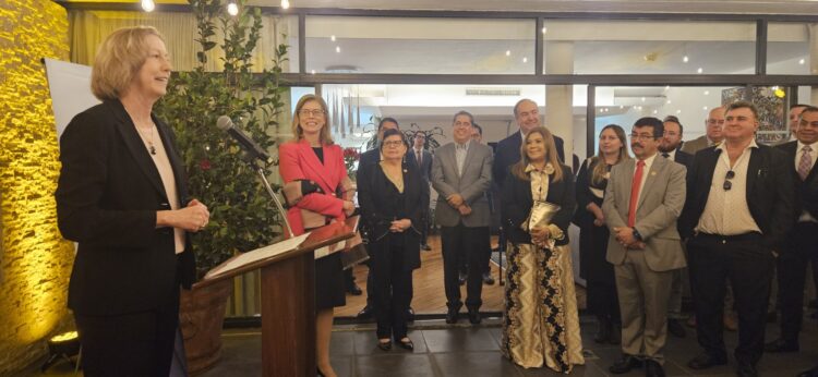 La UAT y la Embajada de Australia fortalecen su cooperación académica y de investigación