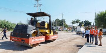 Supervisa alcalde de Cd. Victoria avance de pavimentación de calles en la Col. México.