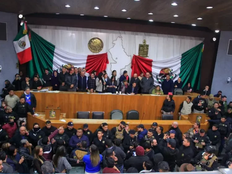 Morena, oposición y PVEM hacen alianza en el Congreso de Nuevo León