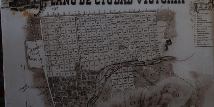 Con exhibición fotografías antiguas inician festejos del 274 Aniversario de Cd. Victoria.