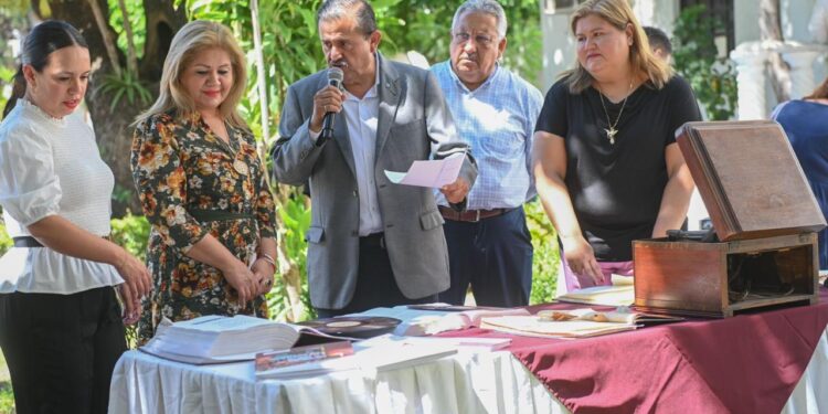 Con exhibición fotografías antiguas inician festejos del 274 Aniversario de Cd. Victoria.