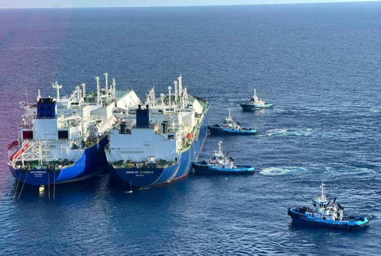 Zarpa buque con gas licuado del puerto de Altamira, Tamaulipas hacia Europa