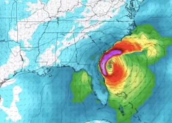 Milton ya es tormenta tropical en Golfo de México y el lunes será huracán