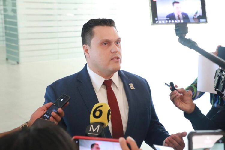 Diputados panistas tienen problemas con la ley, no con Congreso, según Humberto Prieto 