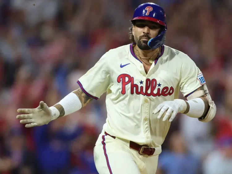 Filis empata serie ante Mets con imparable de Nick Castellanos