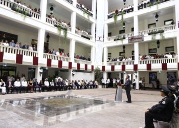 Inauguran rehabilitación de Palacio de Gobierno de Tamaulipas y develan escudos de los 43 municipios
