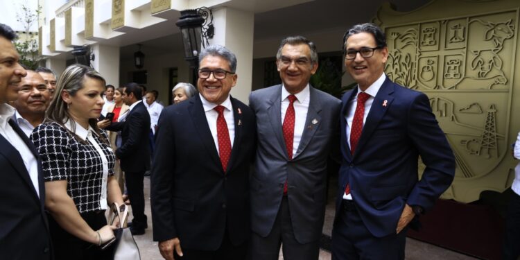 Inauguran rehabilitación de Palacio de Gobierno de Tamaulipas y develan escudos de los 43 municipios