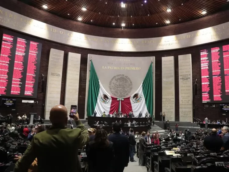 Diputados aprueban reforma para usar vías ferroviarias para transporte de pasajeros