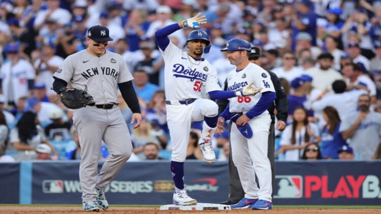 Dodgers derrota 4-2 de visita a Yankees y queda a un solo juego de llevarse la Serie Mundial