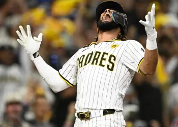 Dodgers queda en la cuerda floja tras perder Juego 3 ante los Padres