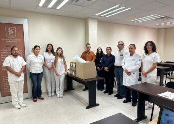 Facultad de Medicina Matamoros recibe donativo en equipo para la práctica de sus estudiantes