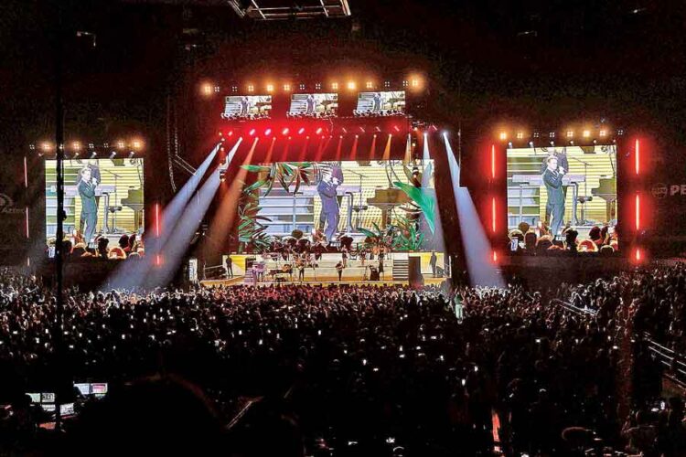 Luis Miguel regresa a la Arena Ciudad de México; 16 mil personas asistieron al concierto