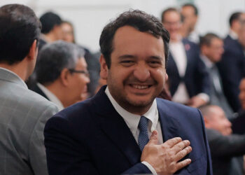 Morena busca credencializar a su militancia en 2025