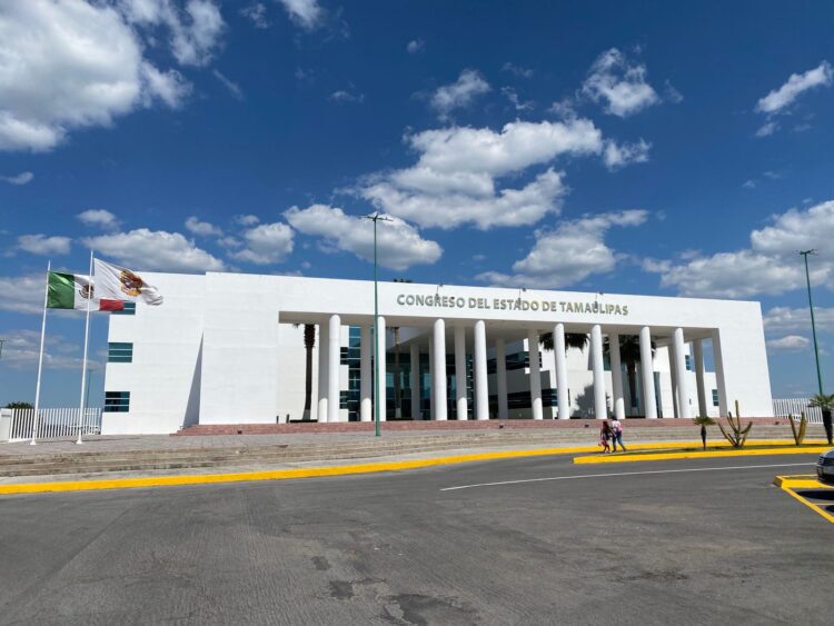 Congreso morenista pierde otra batalla, Cabeza de Vaca ya es diputado