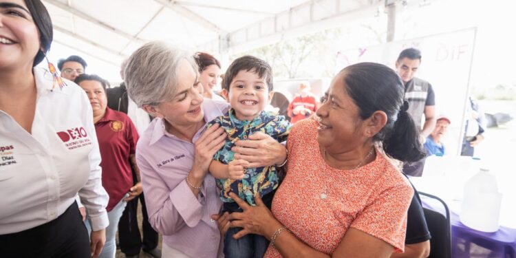 Lleva DIF la brigada “Transformando Familias” a la región ribereña