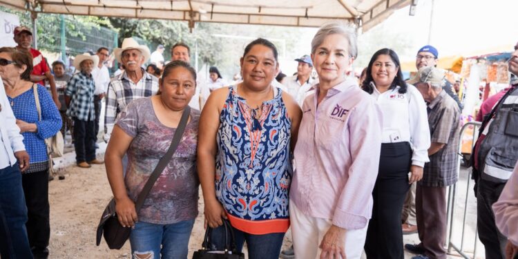 Lleva DIF la brigada “Transformando Familias” a la región ribereña