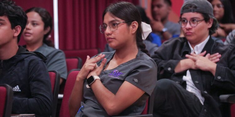 Capacita DIF Tamaulipas a su personal en Lengua de Señas