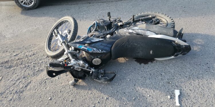 Motociclista herido en accidente