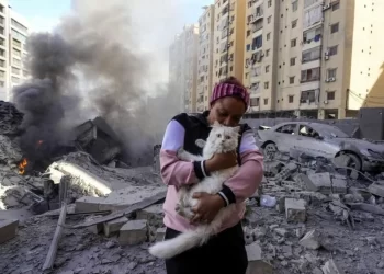 Israel y Hezbolá sostienen combates terrestres