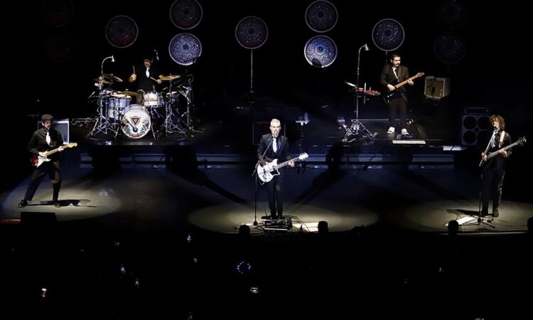 La Gusana Ciega conquista el Auditorio Nacional con nostalgia y covers