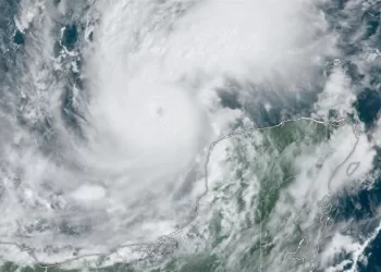 Huracán “Milton” ya es categoría 5 en Golfo de México; en ruta a Florida