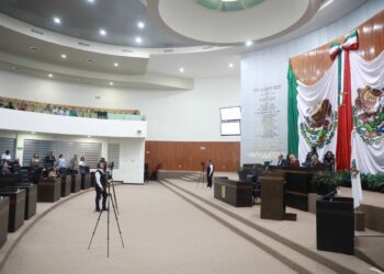 Aprueban en Congreso la Comisión Instructora