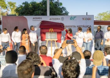 Reconocen a docentes, personal administrativo y estudiantes de la UT de Altamira