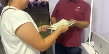 Ofrecen actas a precio especial en la Feria