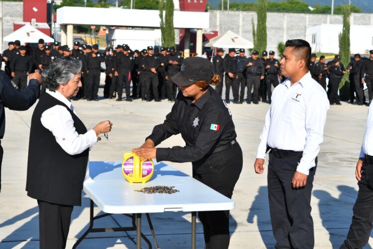 Empleados de Seguridad Pública donan al Teletón