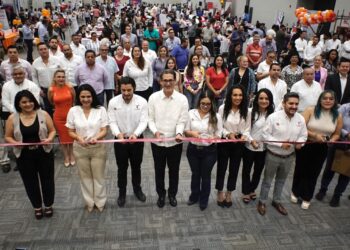 Asisten más de 800 personas a Feria de Empleo Tampico