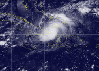El huracán Óscar toca tierra en Cuba, categoría 1