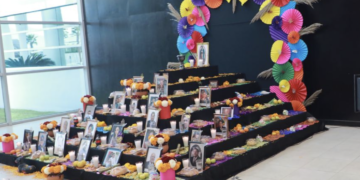 Instalan en Congreso altar por “Día de Muertos”