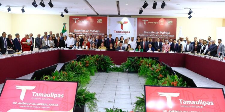 Convoca Américo Villarreal a los 43 alcaldes a trabajar en unidad por Tamaulipas