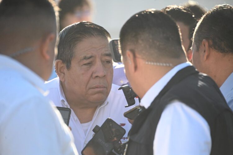 Buscaron a diputado 200 policías