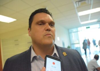 Piden a Ismael Cabeza de Vaca terminar con chiflazones