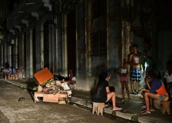 Apoyará México a Cuba por crisis eléctrica