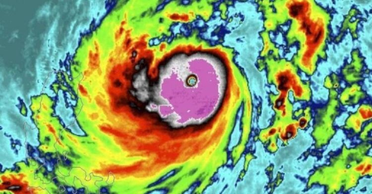 Huracán Kirk pone en alerta a España