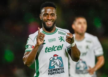 Un partido lleno de emociones desde el inicio León- Juárez