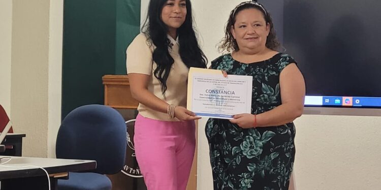 Celebran médicos especialistas en Medicina Familiar su día con interesante ponencia