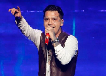 Abogados de Christian Nodal niegan deuda por show cancelado en Colombia