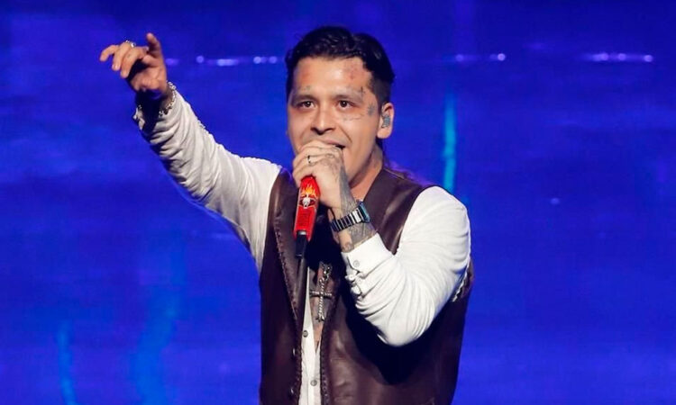 Abogados de Christian Nodal niegan deuda por show cancelado en Colombia