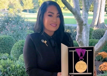 Joe Biden condecora a Selena, Eva Longoria y Queen Latifah en la Casa Blanca