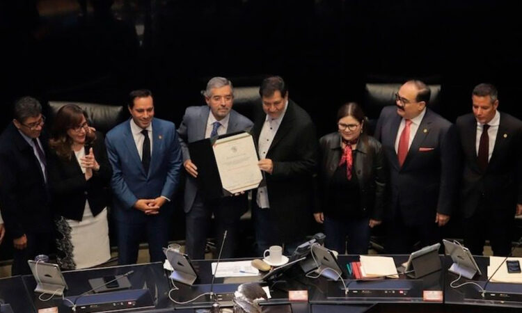 Ratifican a Juan Ramón de la Fuente como Secretario de Relaciones Exteriores