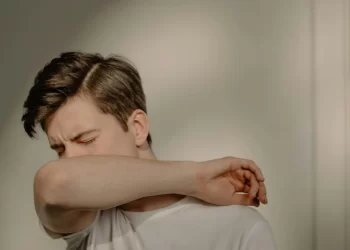 Canadá detecta el primer caso de gripe aviar H5 en adolescente