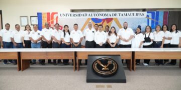 Preside Dámaso Anaya la firma del contrato colectivo de trabajo UAT-SUTUAT