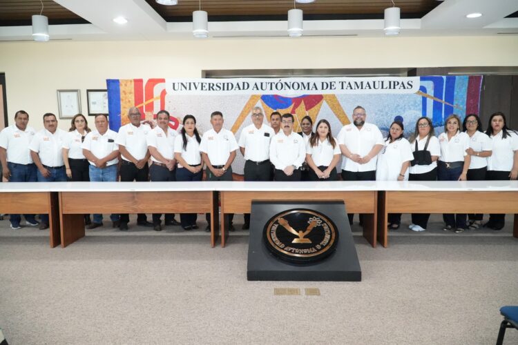 Preside Dámaso Anaya la firma del contrato colectivo de trabajo UAT-SUTUAT