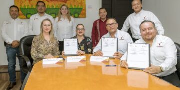 Harán sinergia en beneficio de la educación para adultos