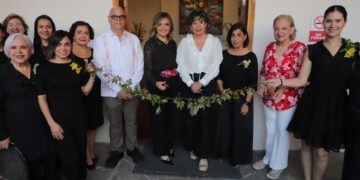 Inauguran exposición “Arte y Flores creación y naturaleza”